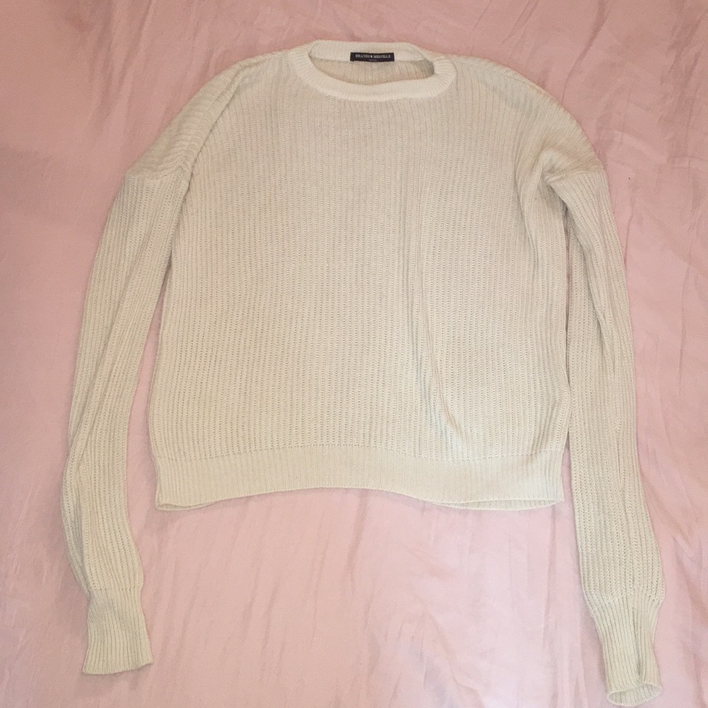 Brandy Melville knit sweater!!